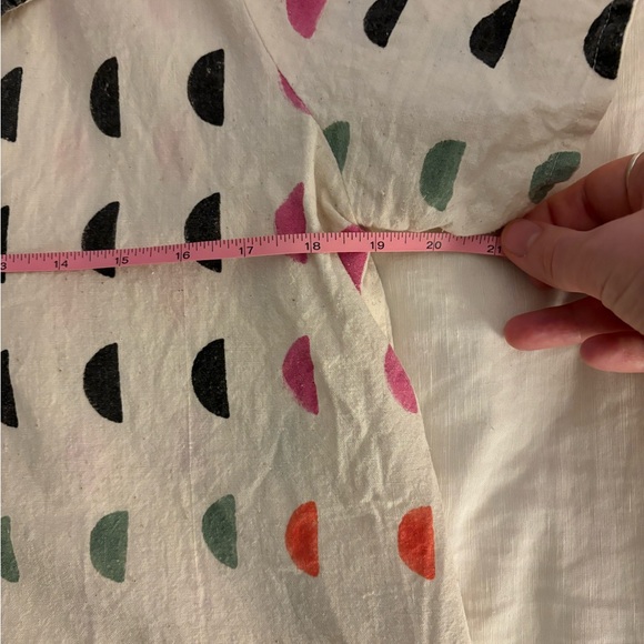 PO-EM Short-Sleeved Buttondown Top in Colormoons Blockprint Pattern - Picture 3 of 6